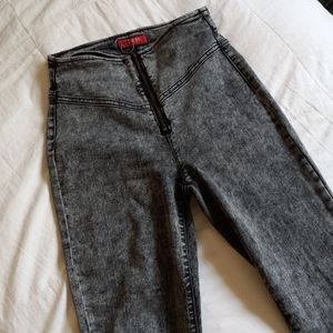 Guess high rise skinny jeggings 26